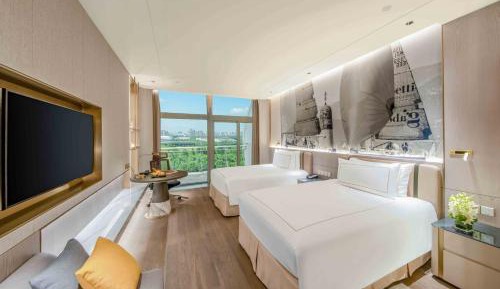 Premium Double Room with Two Double Beds - Lounge Access/High Floor