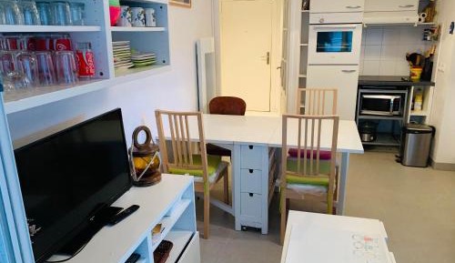 Apartment (4 Adults)