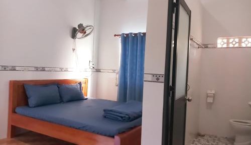 Deluxe Room (2 Adults + 1 Child)