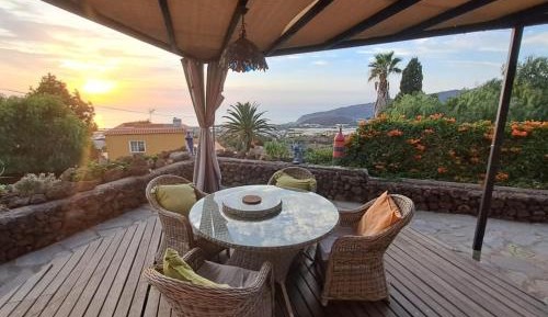 Studio Apartment with Sea View