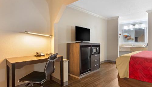 King Suite - Non Smoking