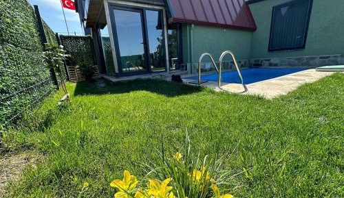 Deluxe Bungalow with Sea View