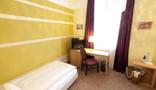 Standard Single Room