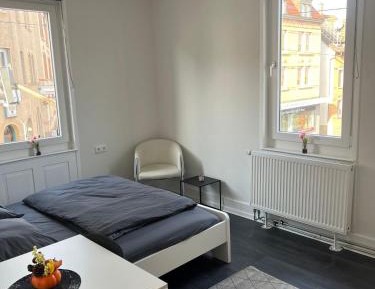 Apartment With Shared Bathroom