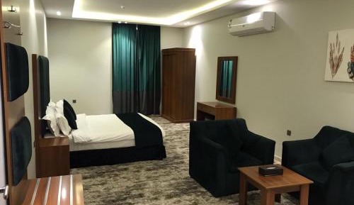 Deluxe Double Studio