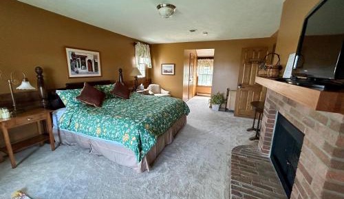 King Room with Balcony
