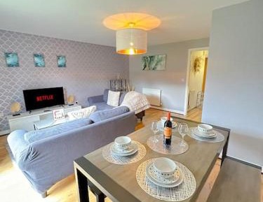 Three-Bedroom Premium Apartment with Balcony
