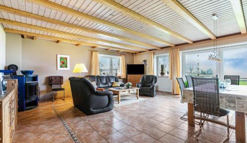 Three-Bedroom Superior Apartment