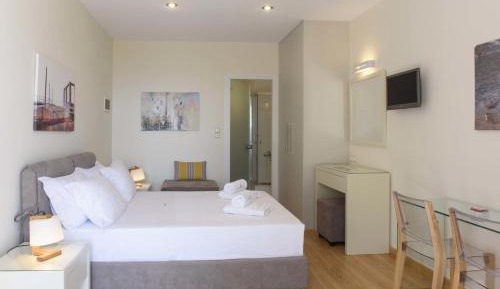 Studio with Garden View