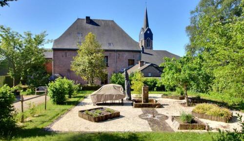 Six-Bedroom House