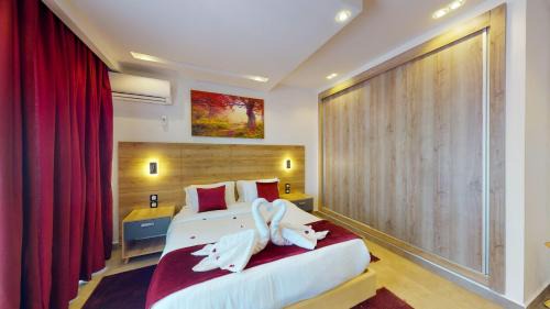 Suite with Hot Tub
