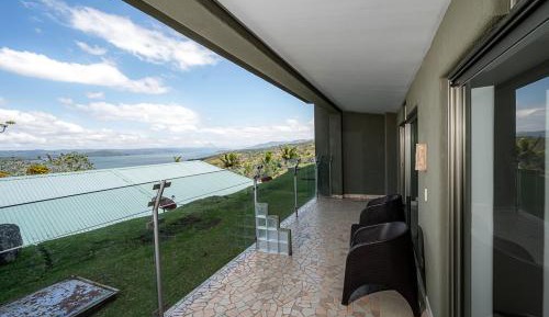 Apartment with Garden View