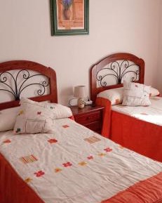 Twin Room with Private Bathroom