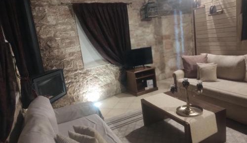 Standard One-Bedroom Apartment (2 Adults)