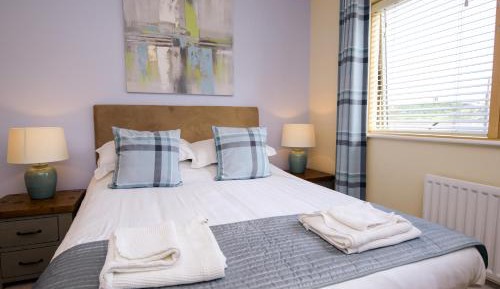 Two-Bedroom Apartment (Sea View)