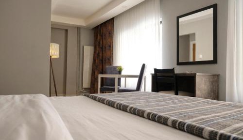 Large Single Room