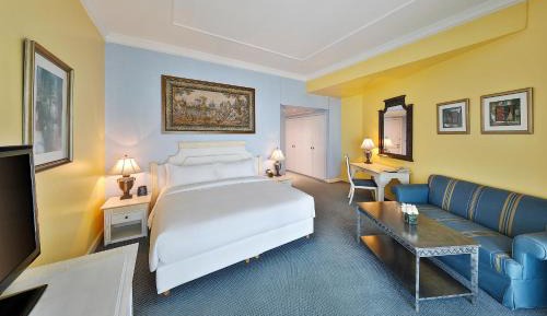 Executive King Room - Lounge Access