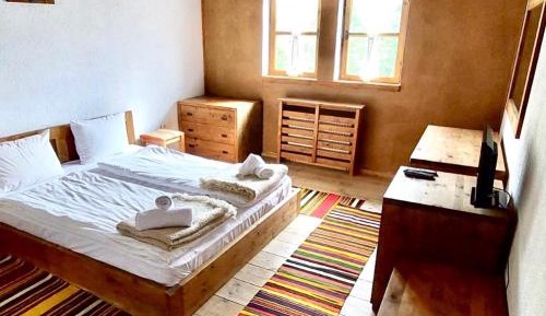 Triple Room with Private Bathroom