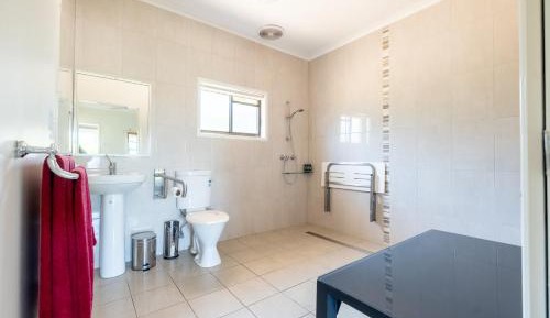 Queen Room - Disability Access