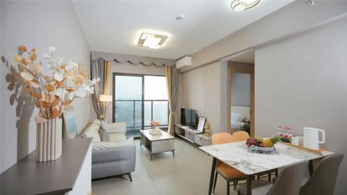 Three-Bedroom Premium Apartment with Balcony
