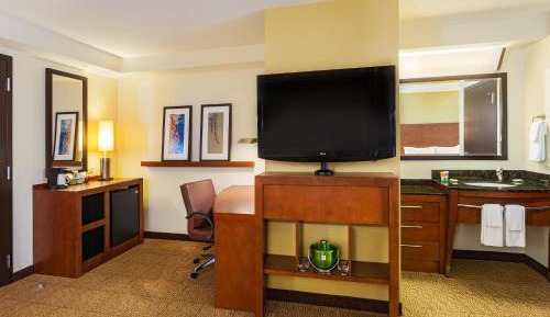 King Room with Sofa Bed - High Floor