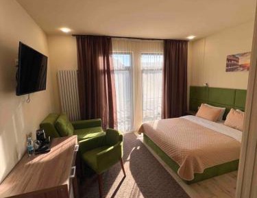Large Double Room