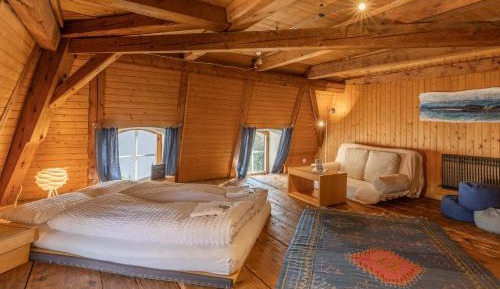 Standard Double Room with Shared Bathroom