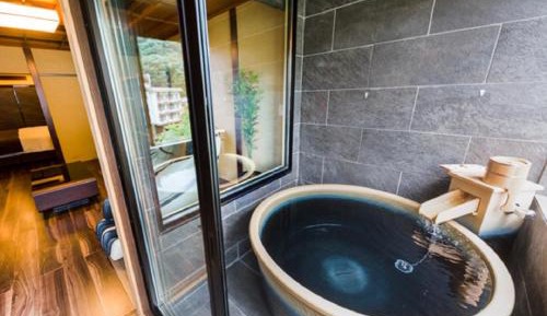 Junior Suite with Mountain View