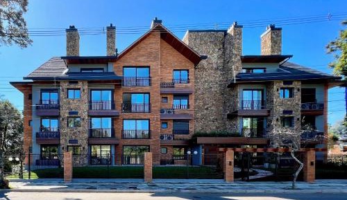 Apartment with Garden View