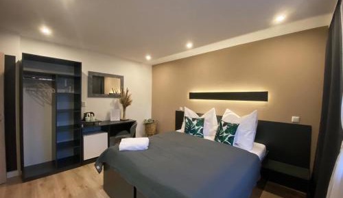 Superior Double or Twin Room with Garden View