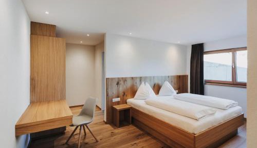 Deluxe Family Room 1