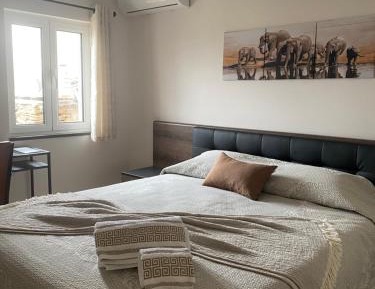 One-Bedroom Apartment prints 1 floor