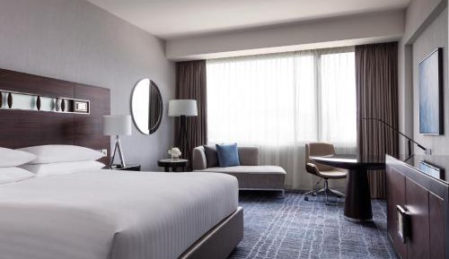 1 King Bed, Room