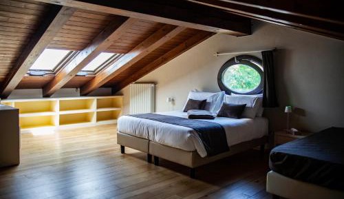 Triple Room with Private Bathroom