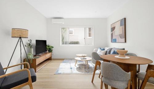 One Bedroom Apartment With Study & Parking