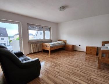 Standard Twin Room with Shared Bathroom