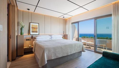 Signature Suite