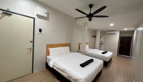 Deluxe Family Suite