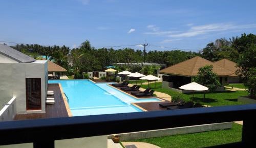 Large Double Room with Pool View - Upper Floor
