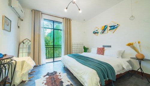 Superior Twin Room with Mountain View