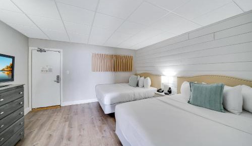 Two Queen Room (Northern Ocean View)
