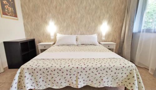 Deluxe Double Room with Extra Bed