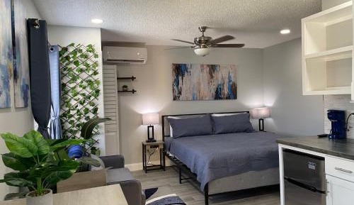 Junior Suite with Pool View