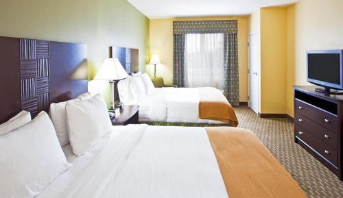 Standard Room with Two Queen Beds