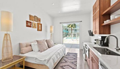 Studio Apartment