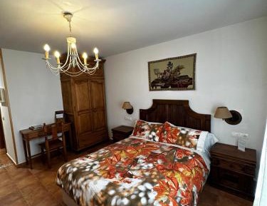 Studio (2 Adults)