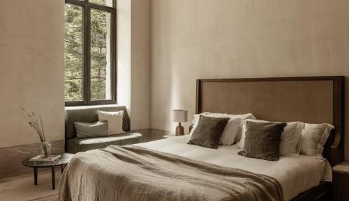 Double Room with Mountain View