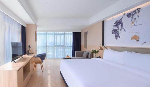 Honorable Double Room with City View