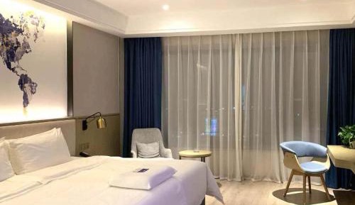 Honorable Double Room with City View