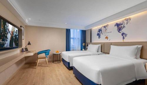 Light Twin Room
